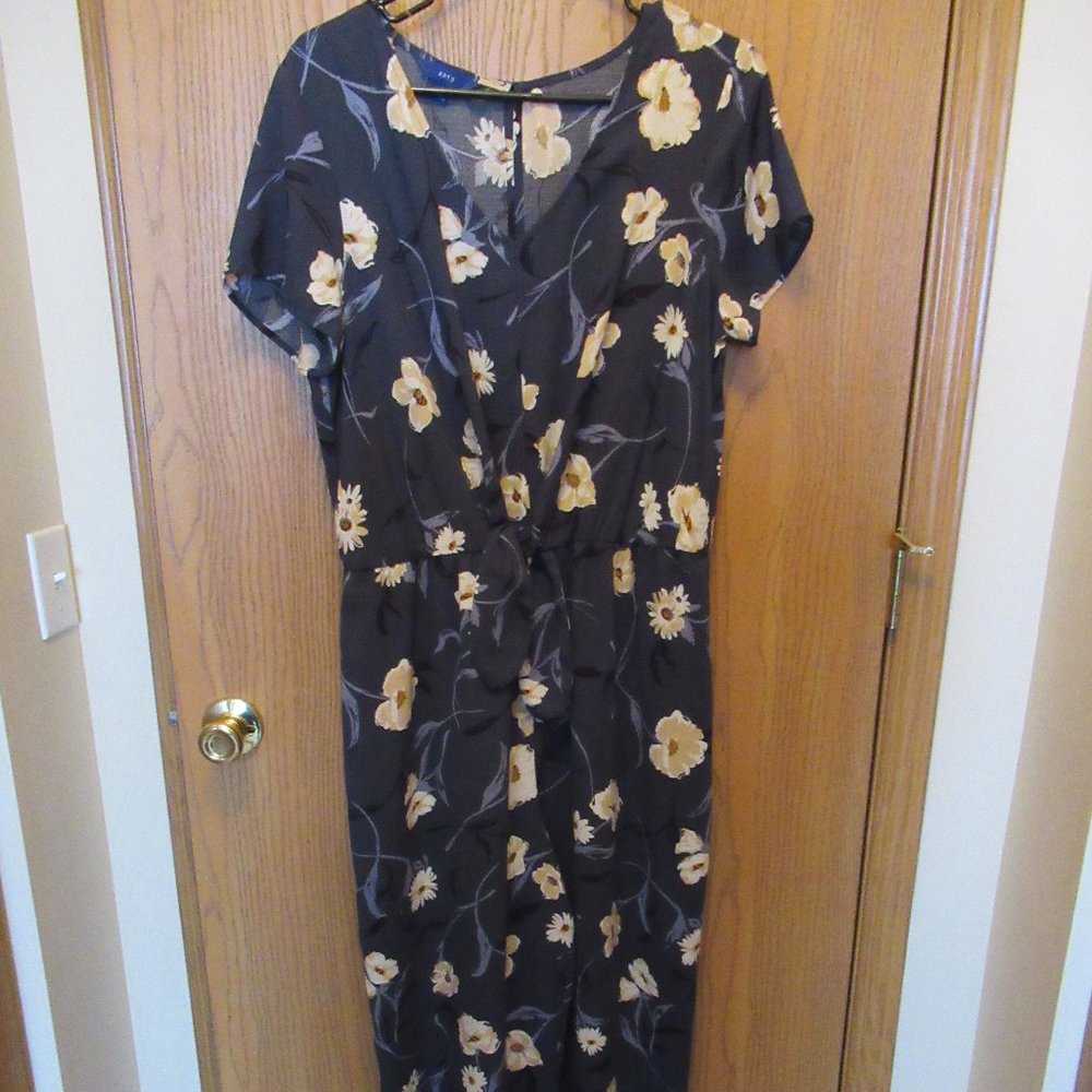 APT.9 Jumper Size Large